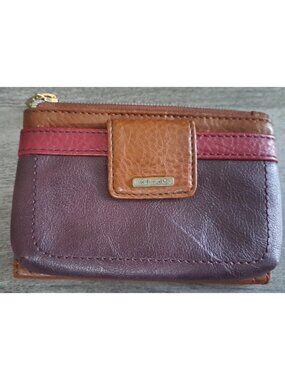 Relic by Fossil Tri-Color Faux Leather Wallet Snap-Tab Closure Gold-Tone Logo